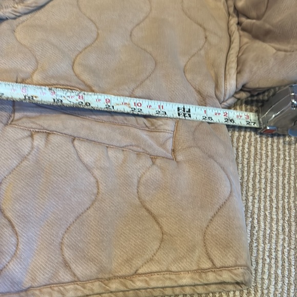 NWT FREE PEOPLE gwynnie quilted crop jacket in champagne diamonds size large - Picture 11 of 15